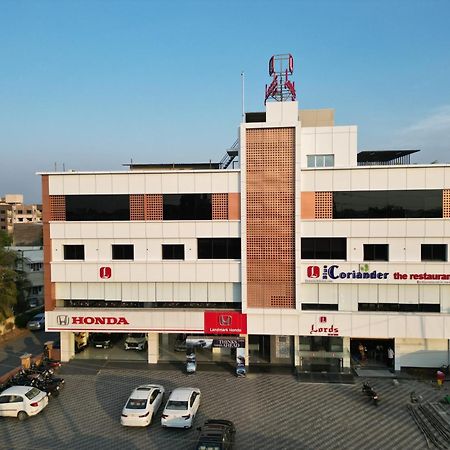 Lords Eco Inn Navsari Buitenkant foto